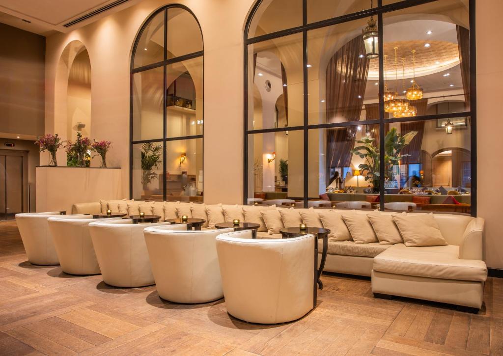 Posezení v ubytování The Dominican, Brussels, a Member of Design Hotels