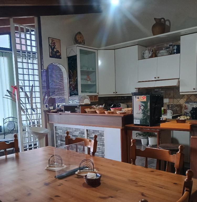 Kuchnia lub aneks kuchenny w obiekcie B&b Fabra Casa Mia e non solo