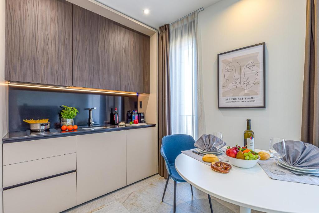 ICON H Lugano - Luxury Suites & Apartments - Resim 24