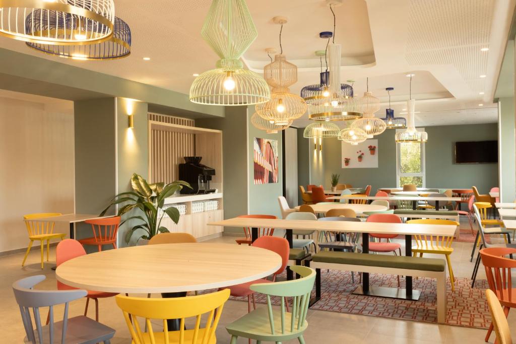 Hampton By Hilton Malaga Martiricos - Resim 36