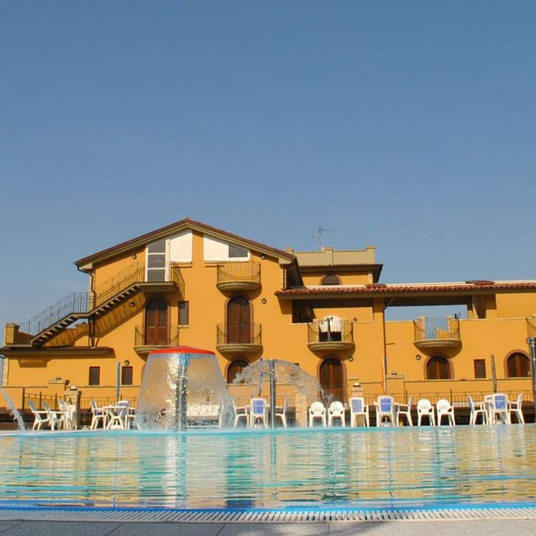 Bazén v ubytování Vecchio Frantoio Villa Rosa nebo v jeho okolí