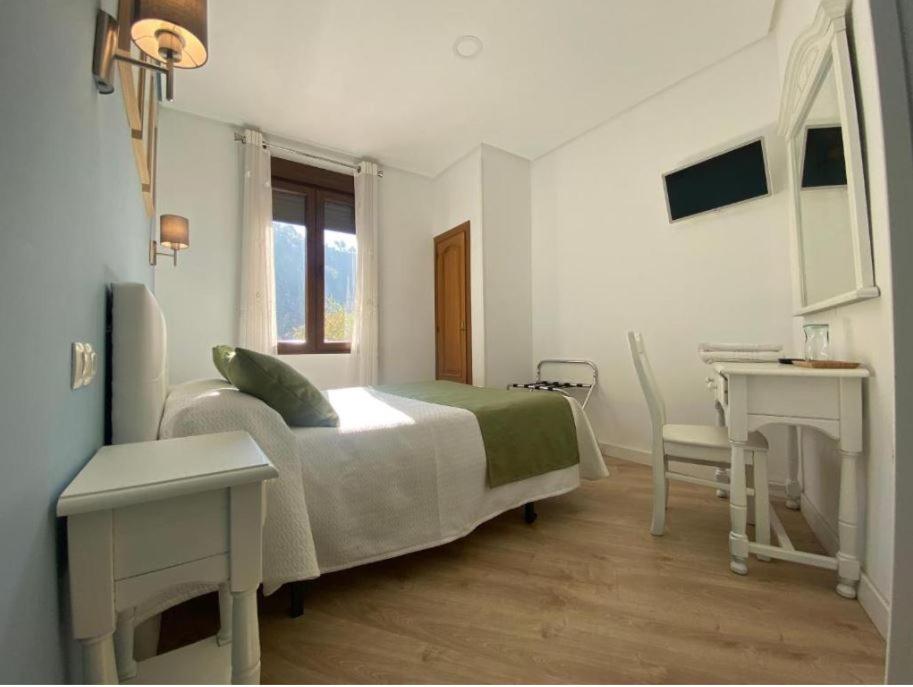 Eco Hotel Toledo - 4