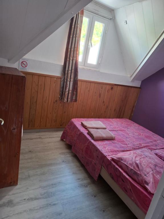 Postel nebo postele na pokoji v ubytování Gites le Matarum