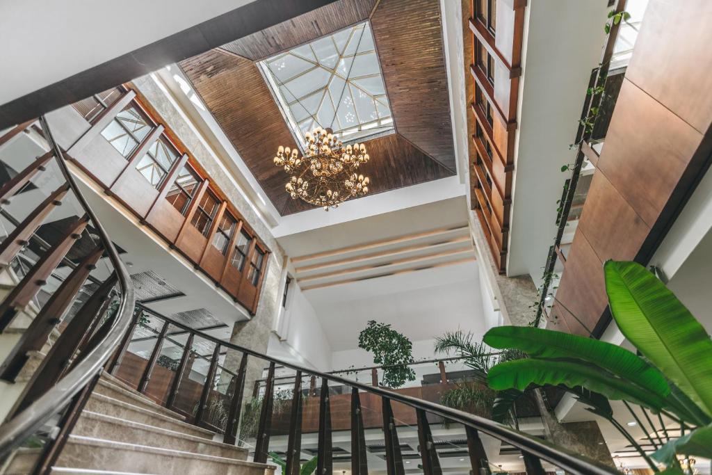 فضای داخلی Sural Resort Hotel در آنتالیا - تصویر ۳