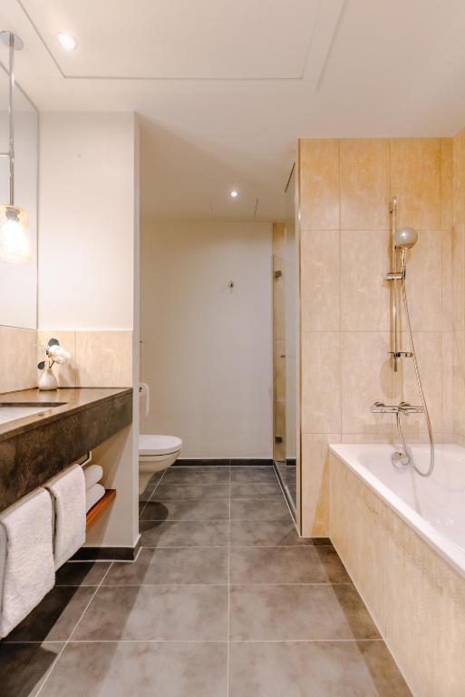 Reichshof Hotel Hamburg - Resim 40