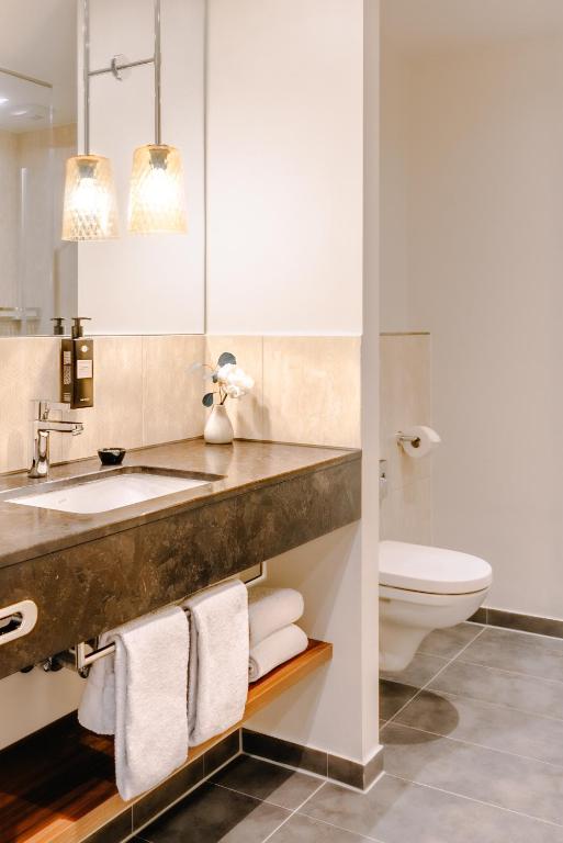 Reichshof Hotel Hamburg - Resim 41