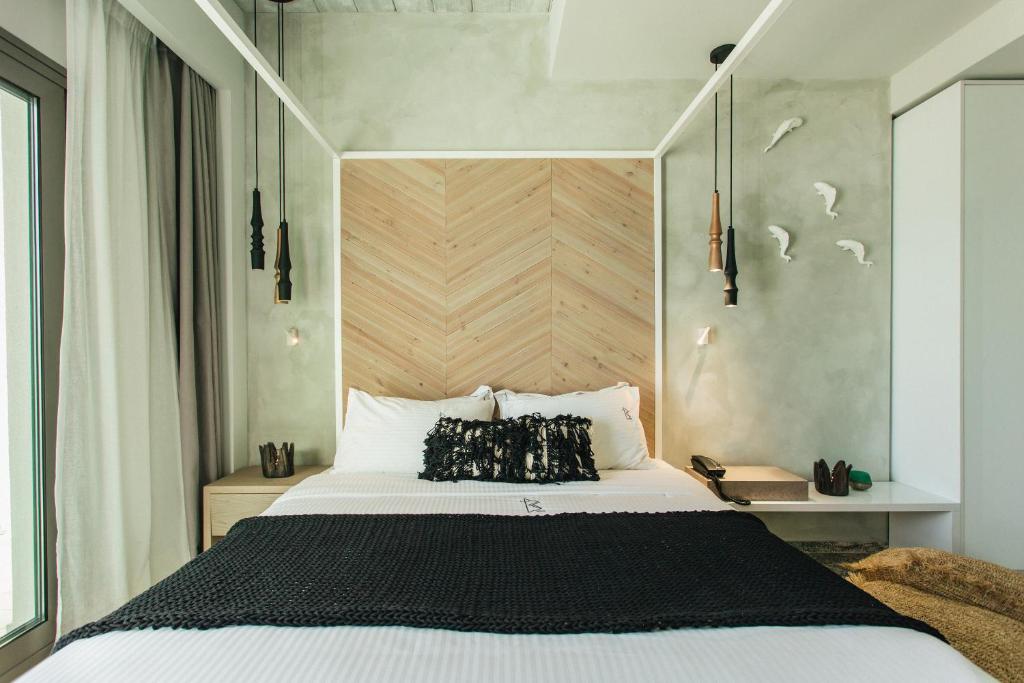 Blue Carpet Luxury Suites - 9