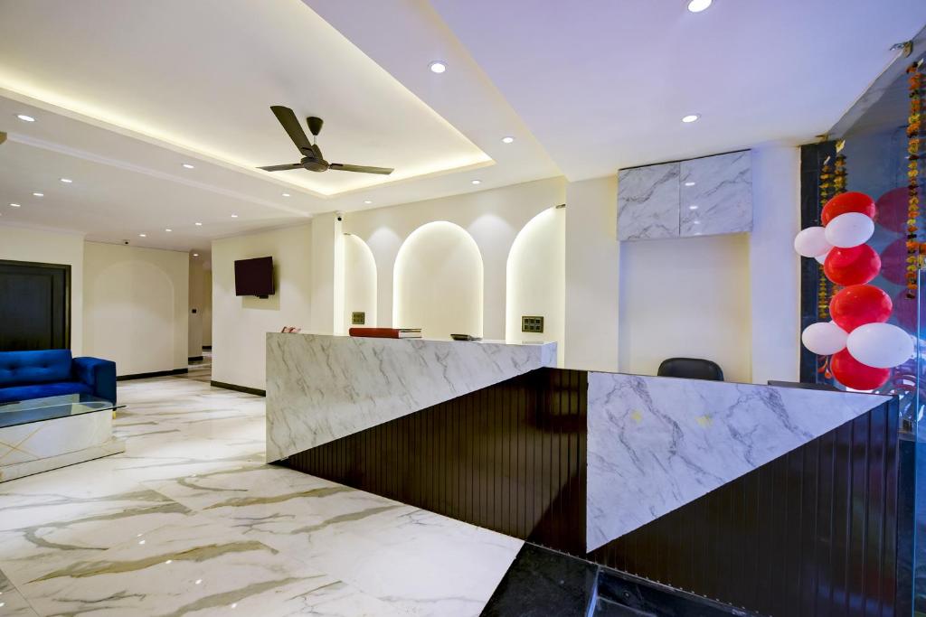 Posezení v ubytování Hotel Surya Plaza Near New Delhi Railway Station and Connaught Place