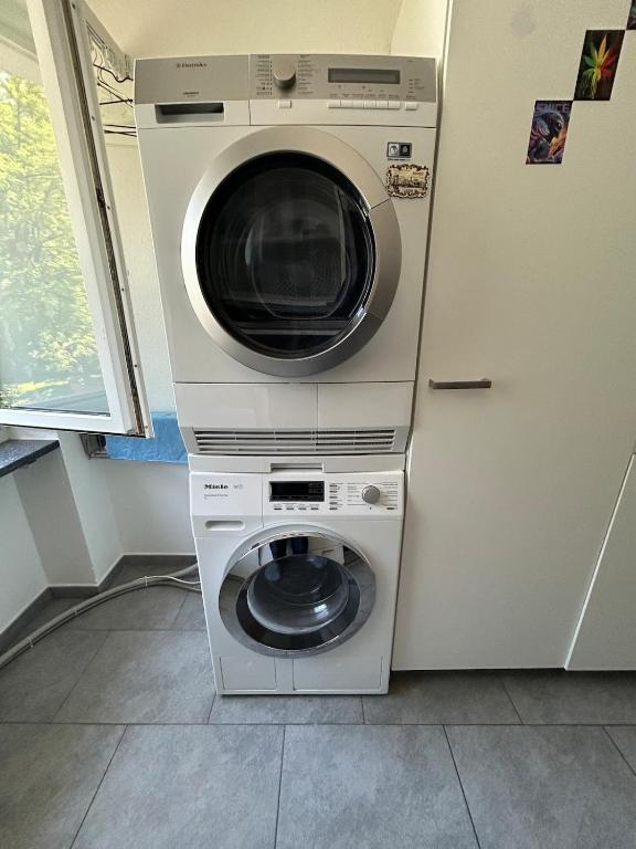 Modern apartment near StJakob - Resim 9