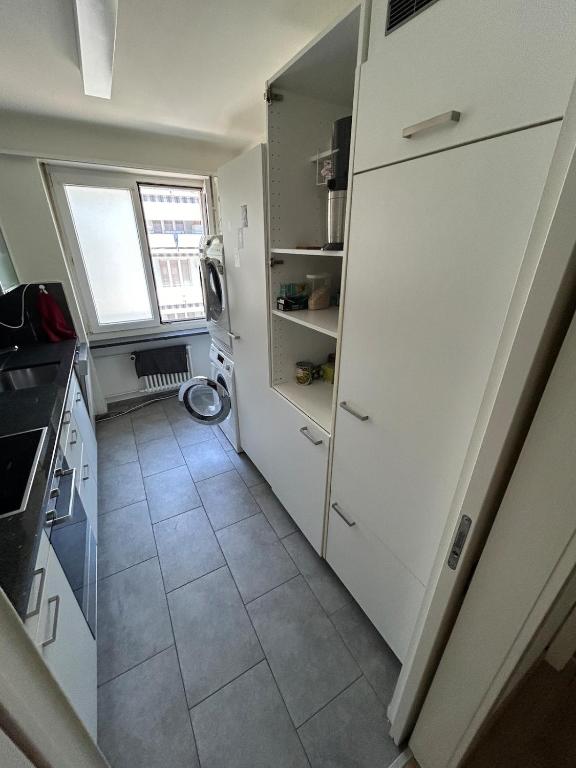 Modern apartment near StJakob - Resim 7