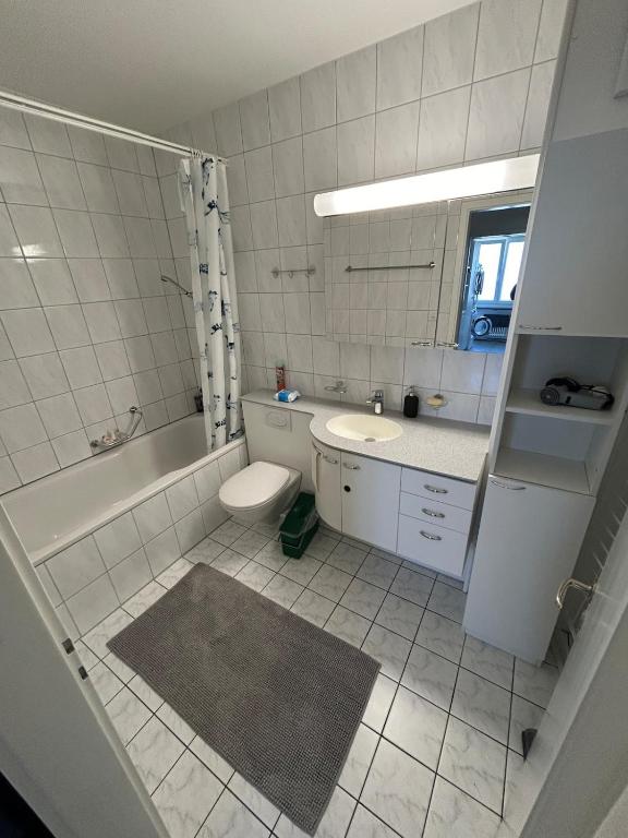 Modern apartment near StJakob - Resim 3