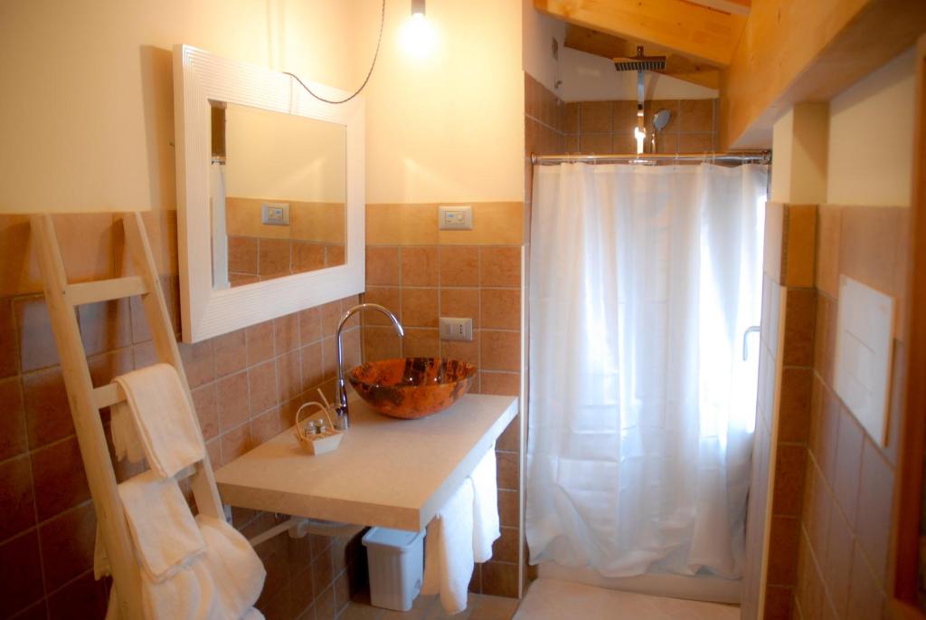 Koupelna v ubytování Art Gallery B&B Foresteria