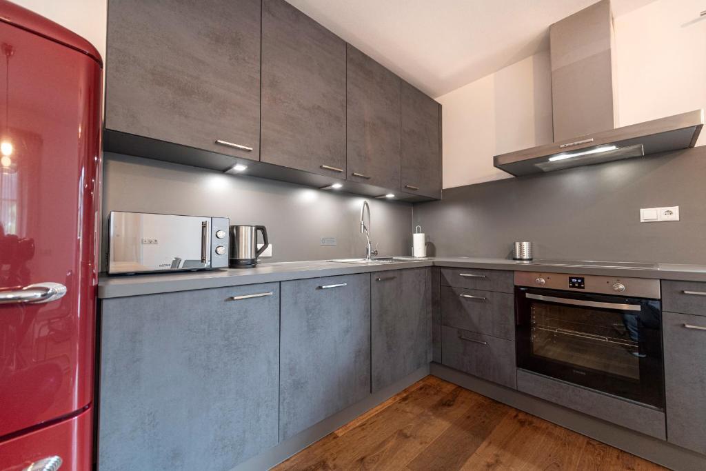 Kuchnia lub aneks kuchenny w obiekcie Panoramic Apartment 24