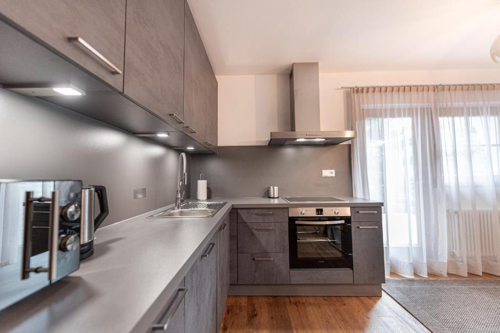 Kuchnia lub aneks kuchenny w obiekcie Panoramic Apartment 24