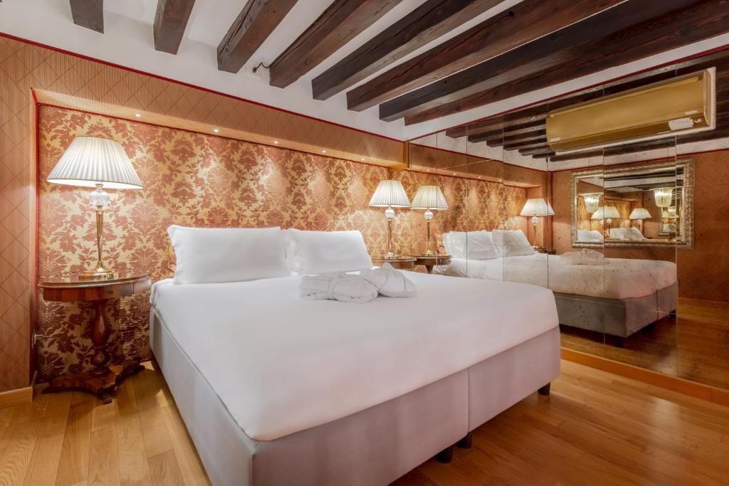 Ca Dell'Arte - Deluxe Double Or Twin Room