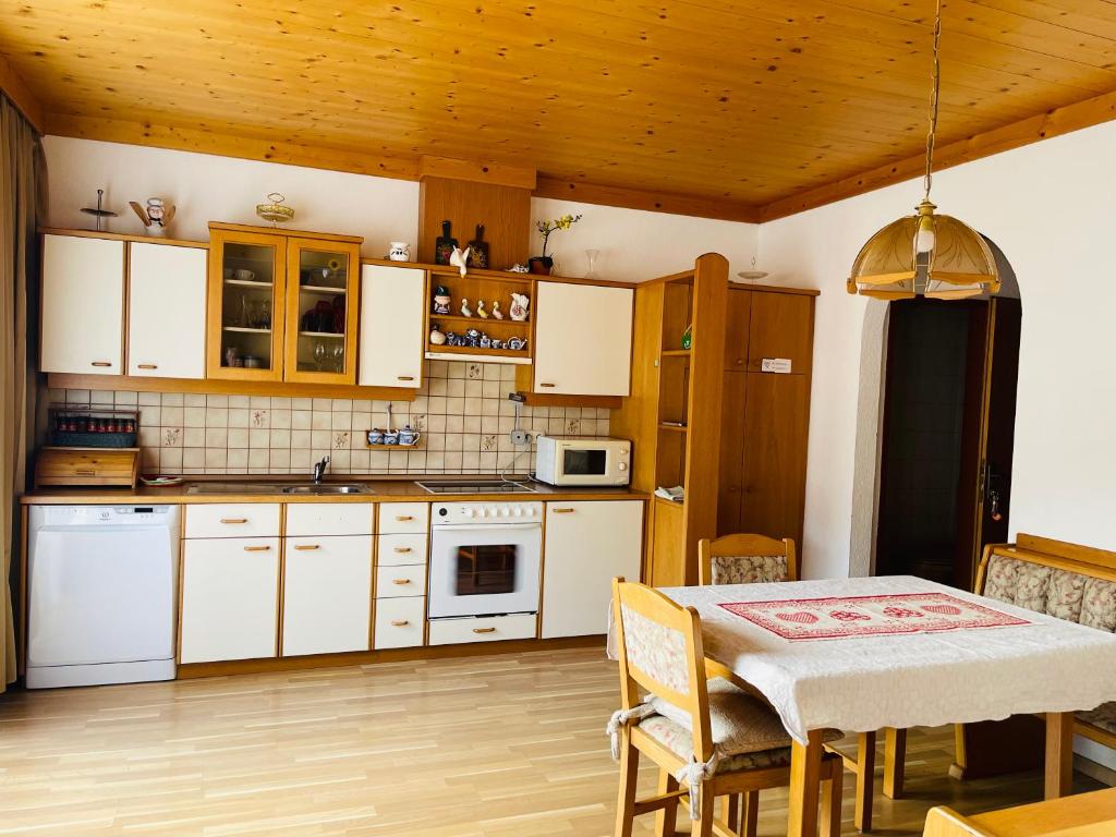 Alpenpension Gasthof - One-Bedroom Apartment