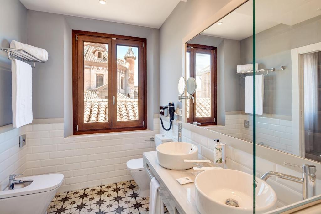 Sercotel Granada Suites - Resim 25