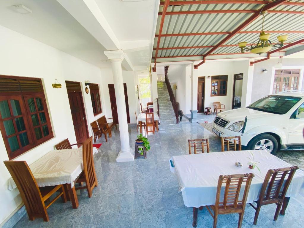 Fotografie z fotogalerie ubytování Radha Tourist Home v destinaci Polonnaruwa