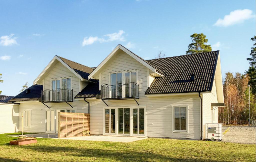 Hoone, kus puhkemaja asub