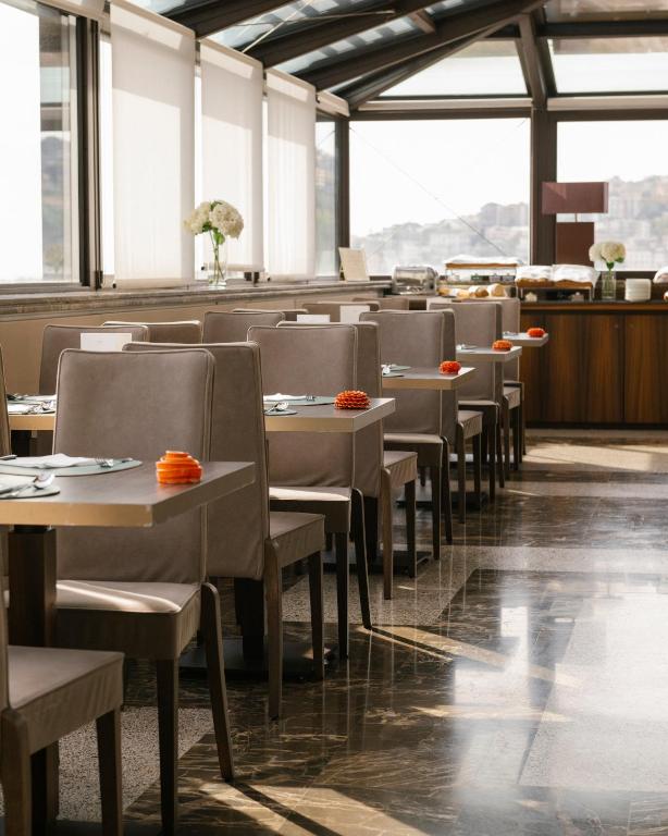 De Bonart Naples, Curio Collection By Hilton - Resim 43