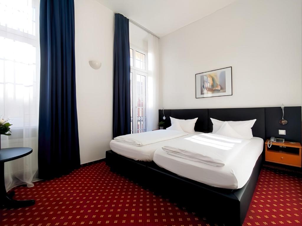 Hotel Schwert - Basic Double Room