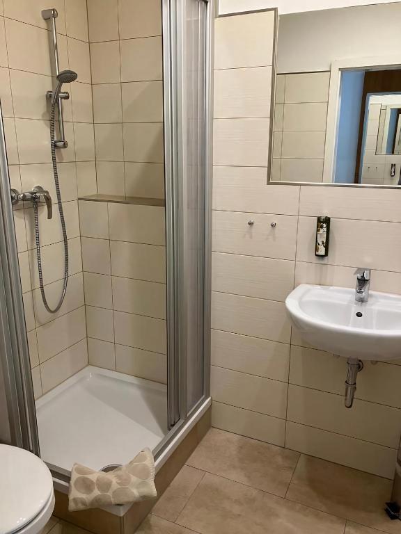 Koupelna v ubytování Hotel am Bayrischen Platz