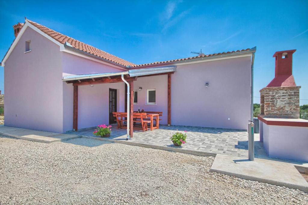 Komfortables Haus In Valtura Mit Grill Und Garten