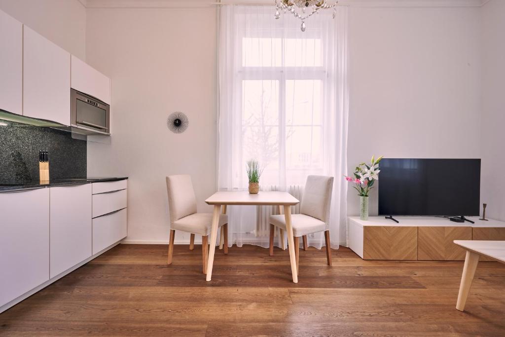 Perfect Location, comfortable & modern - Resim 17