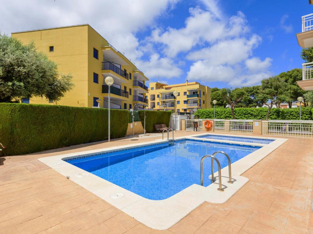 The swimming pool at or close to Apartment Vila De Oropesa IV by Interhome