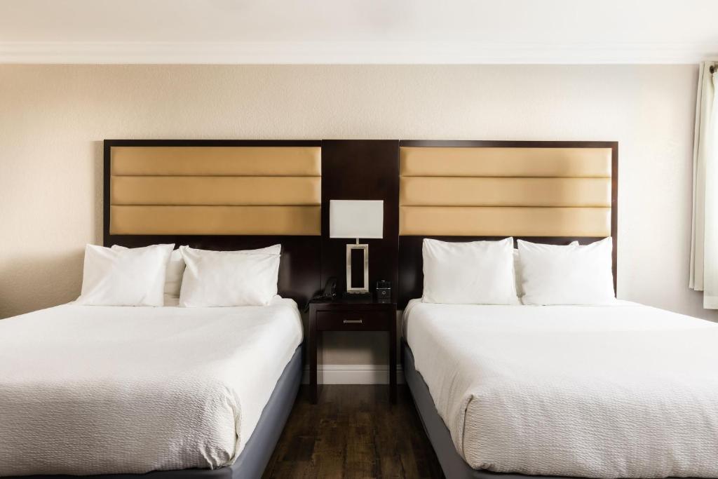 Inn at Highway 1 - Habitación Deluxe Con Dos Camas Queen