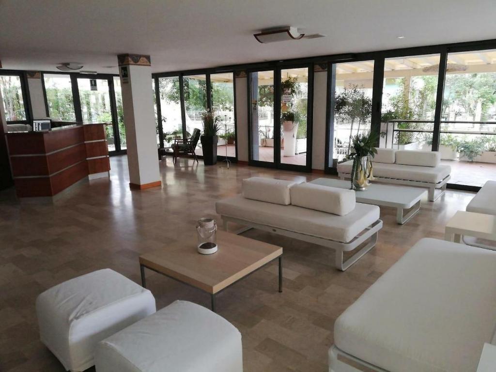 Posezení v ubytování Hotel Ambasciata
