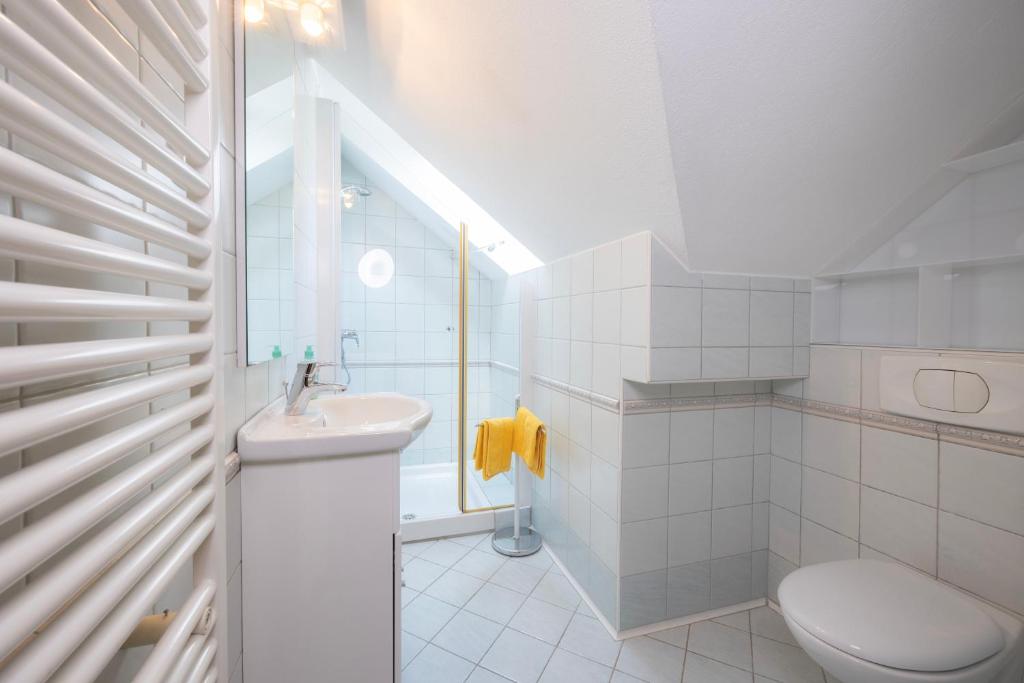 Koupelna v ubytování Apartma in Bungalov Jezerci