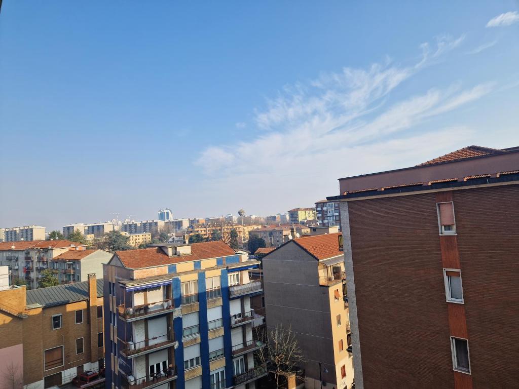 Nespecifikovaný výhled na destinaci Corsico nebo výhled na město při pohledu z apartmánu