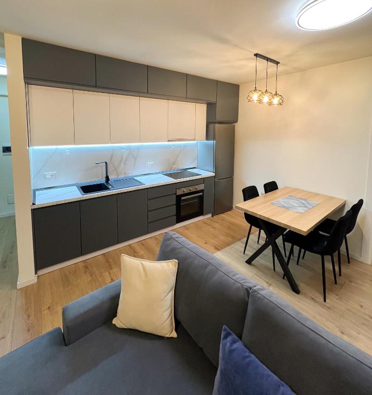 Kuchyň nebo kuchyňský kout v ubytování Sea View Apartments