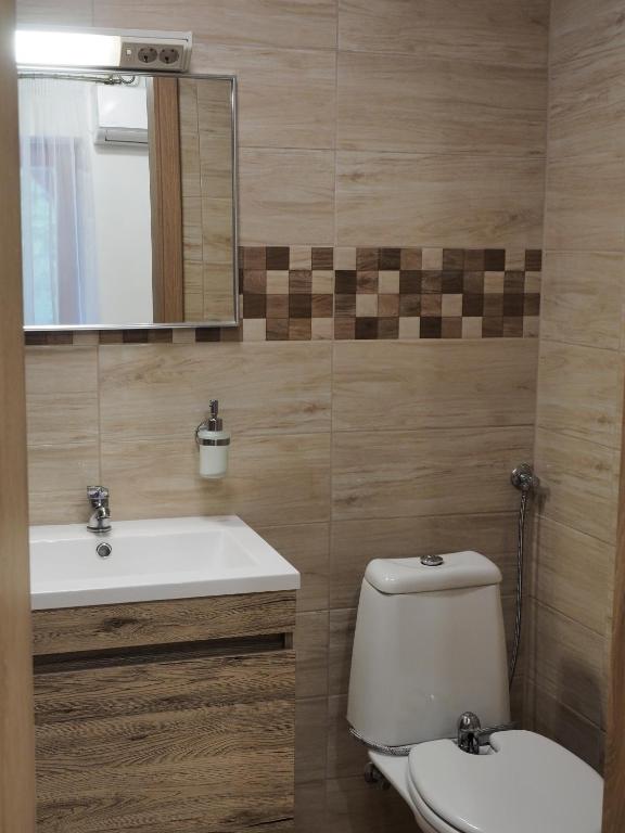 Koupelna v ubytování Rókabérc Vadászház Hotel