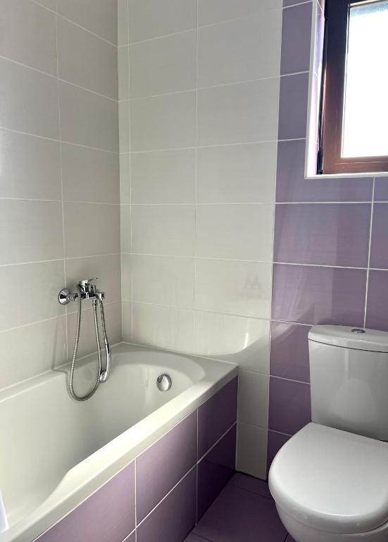 Koupelna v ubytování SnappyB Living Spaces