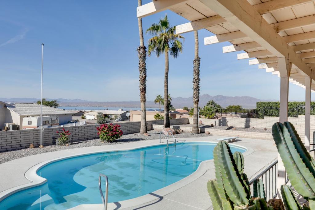 Πισίνα στο ή κοντά στο 2 Mi to Lake Havasu Private Oasis with Pool and Views