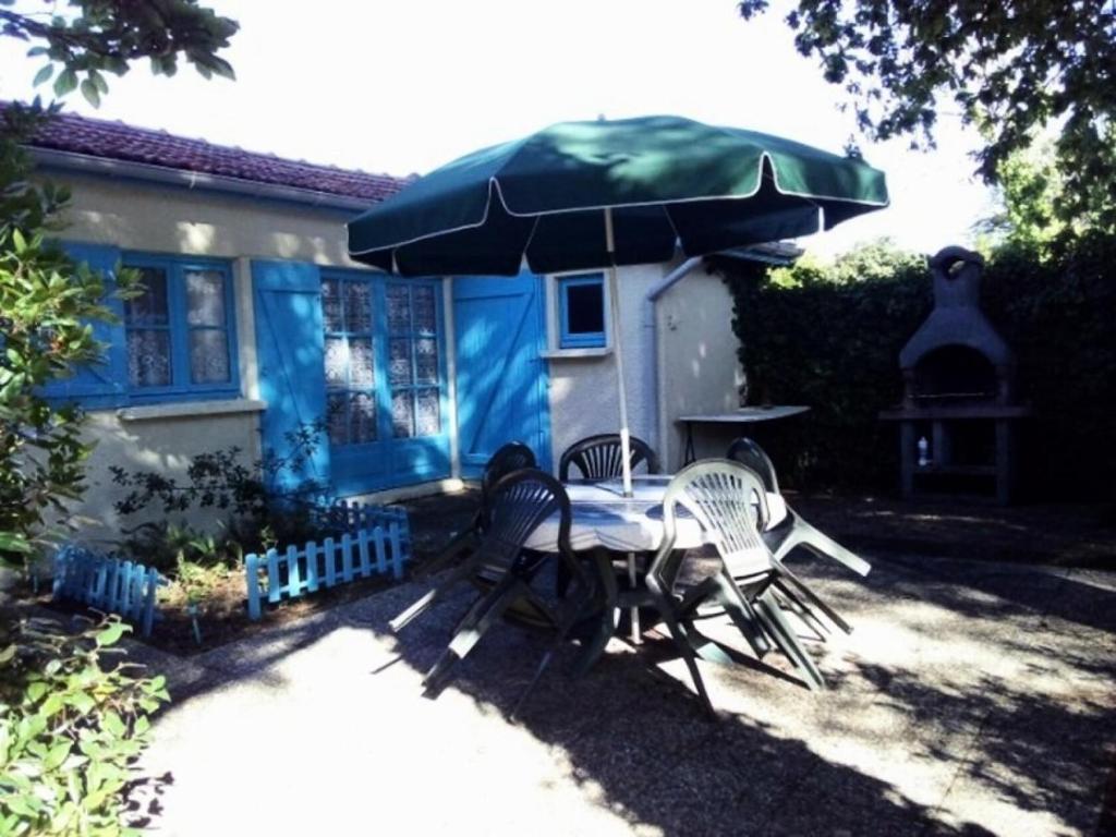 Photo de la galerie de l'établissement Résidence 031-soulac Sur Mer - 031 - Maison mitoyenne proche du centre ville MAE-6061, à Soulac-sur-Mer