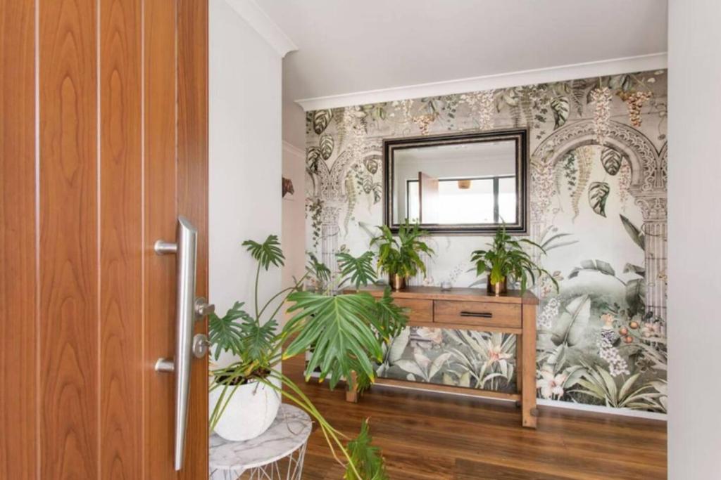 Family-Friendly Home in Wigram with Style & Space - Resim 10