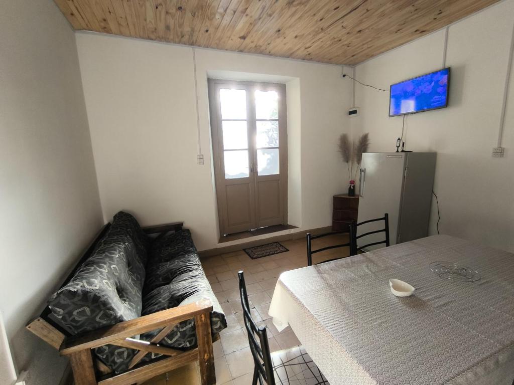 Postel nebo postele na pokoji v ubytování Rubi - Mendoza Capital