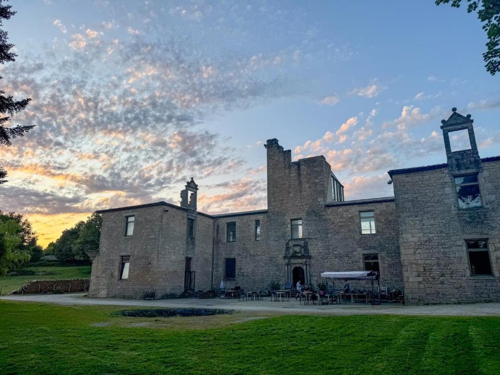 Photo de la galerie de l'établissement 3 Room Gite 6 People 1 baby 2 bathrooms, à Nedde