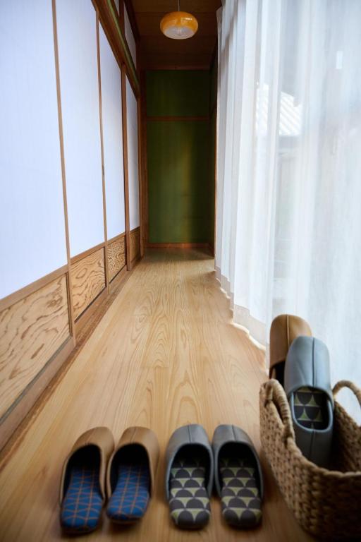 Fotografie z fotogalerie ubytování 平田屋 昭和の間 -Hirataya Showa- 父母ケ浜4分 v destinaci Mitoyo