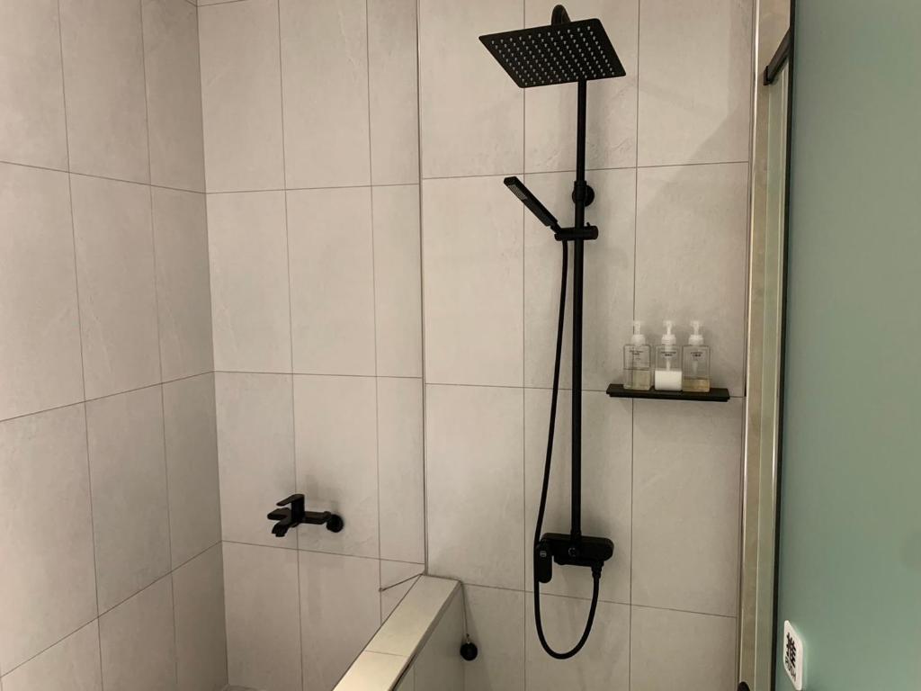Koupelna v ubytování Burabura Cafe Guesthouse
