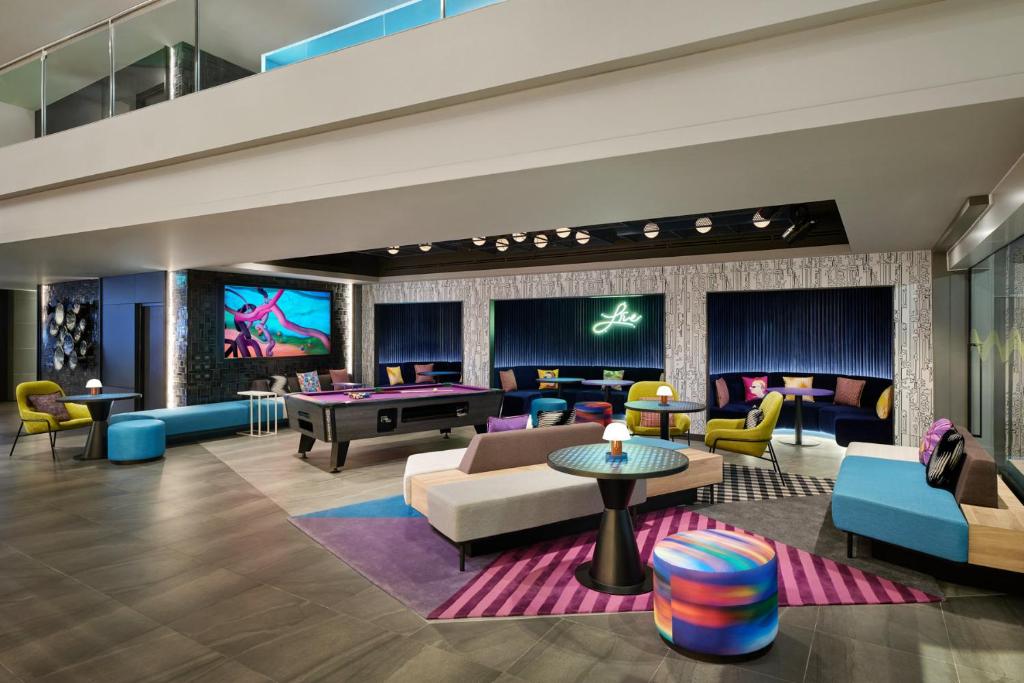 Aloft Bangkok - Sukhumvit 11 - Resim 6