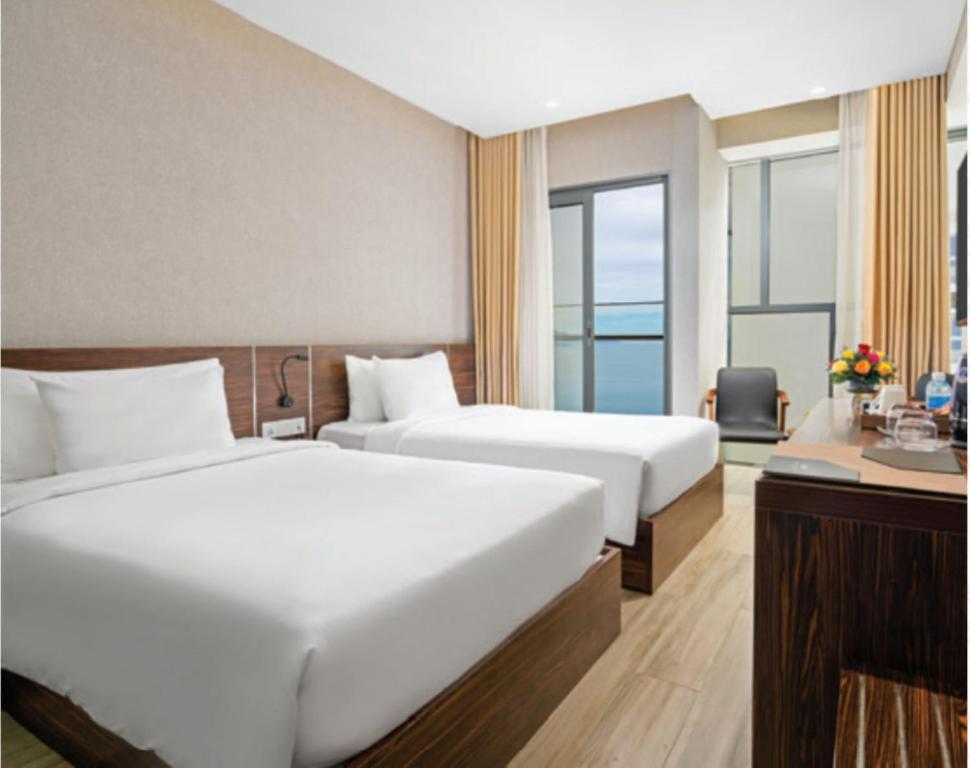 Executive Double Partial SeaView With Balcony