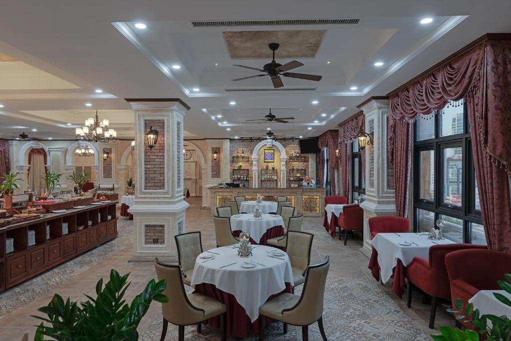 Restaurace v ubytování Anik Palace Hotel