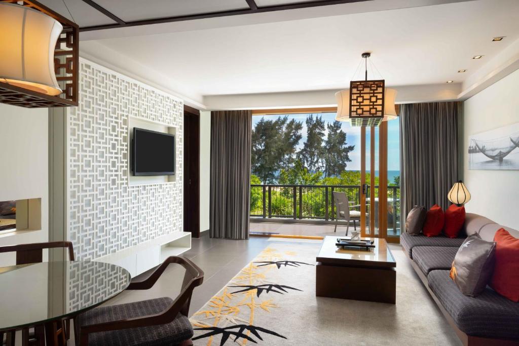 Suite Junior 2 Giường Đơn Có Hồ Bơi Riêng Nhìn Ra Biển