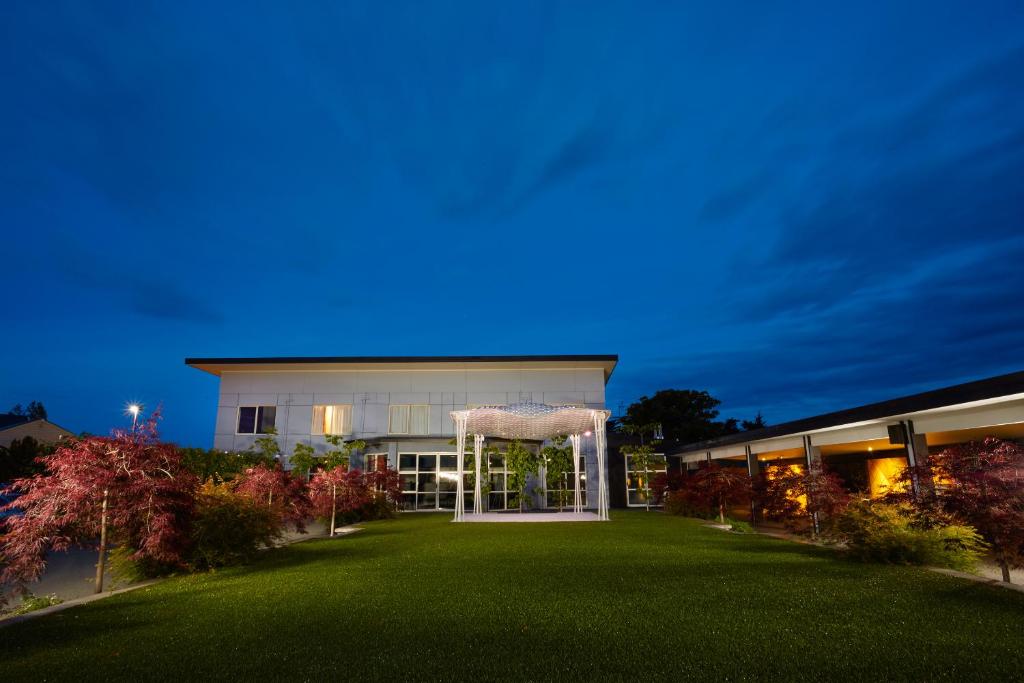 The Garden Hotel - Resim 3