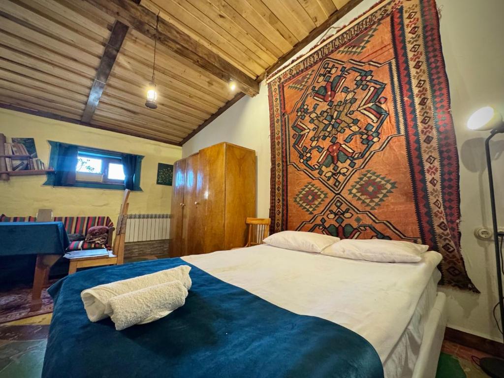 Postel nebo postele na pokoji v ubytování Art Hotel Sevan