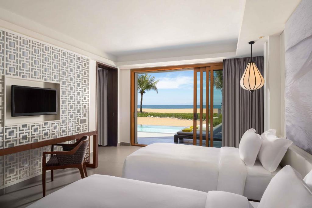 Suite 2 Phòng Ngủ Có Hồ Bơi Riêng Nhìn Ra Biển